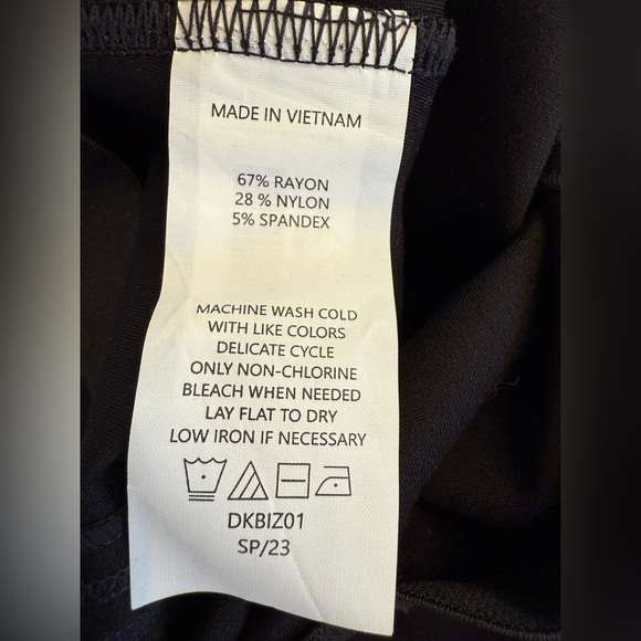 Quince Ultra Stretch Ponte Pintuck Ankle Pant Black Size Large - Picture 4 of 9